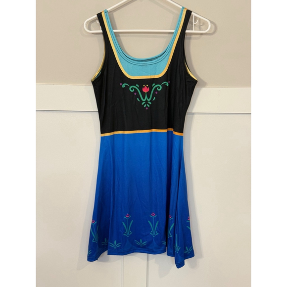Frozen Anna Skater Dress Costume – NEW – Women’s XS - Picture 5 of 6